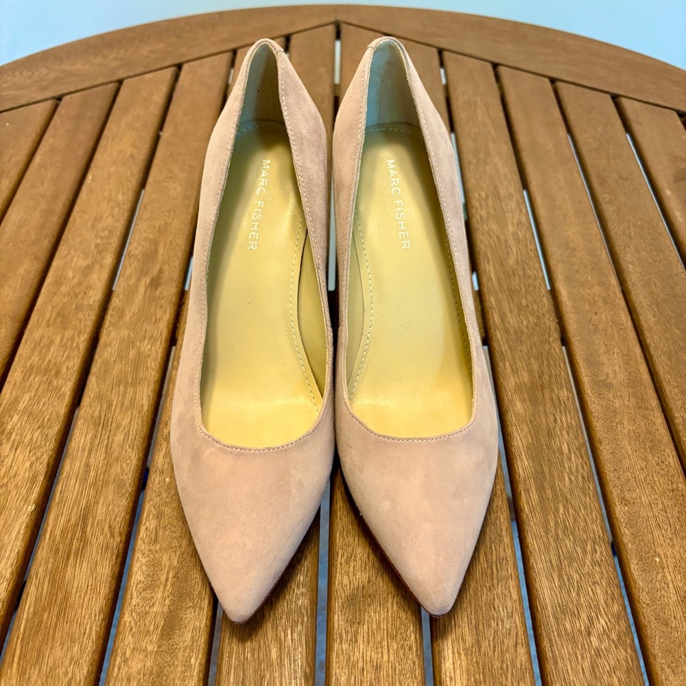 Marc Fisher Women's Blush Suede Pumps